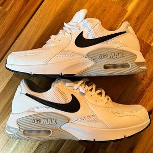 NIKE Men’s Air Max Excee Size 12